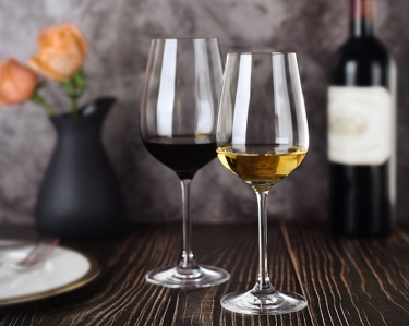 乌兰察布欢庆葡萄酒杯